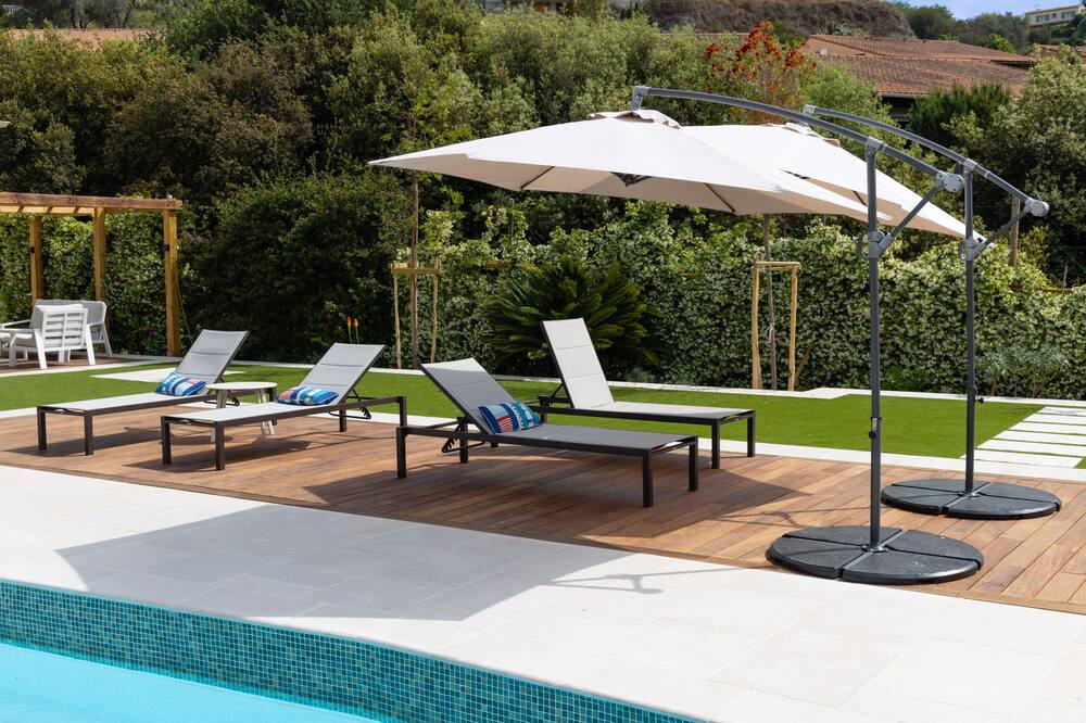 Photo of Outdoor in Saint Pierre de Feric