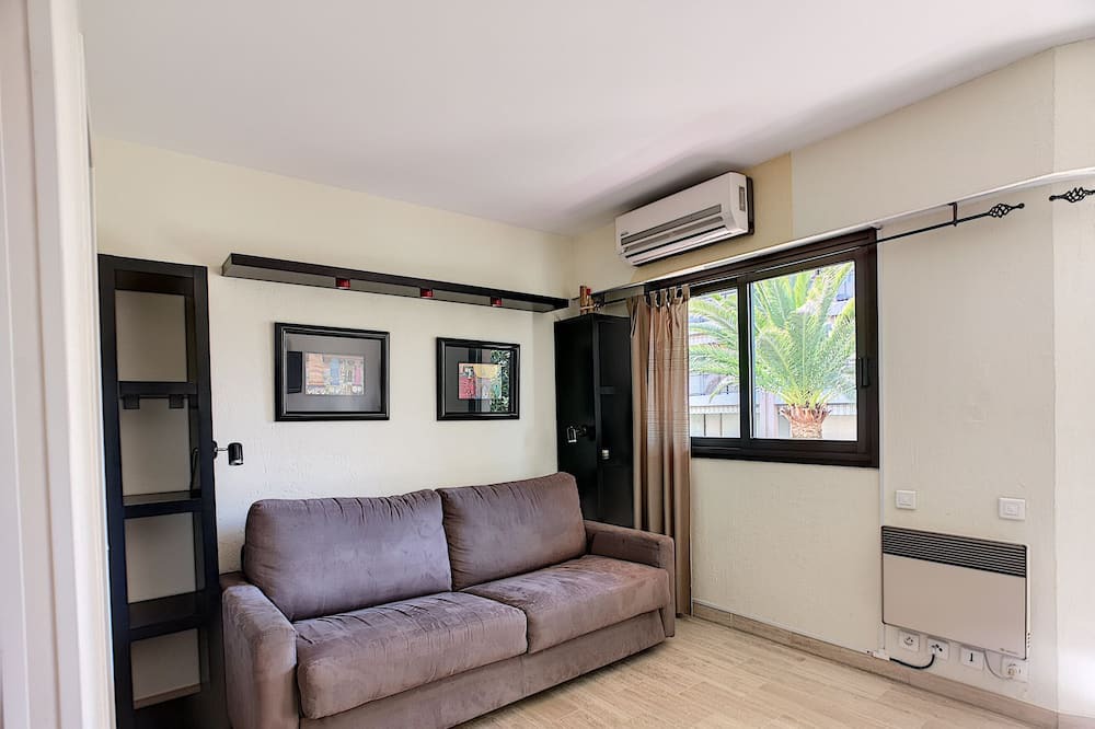 Photo of Livingroom in Mandelieu-la-Napoule Beach