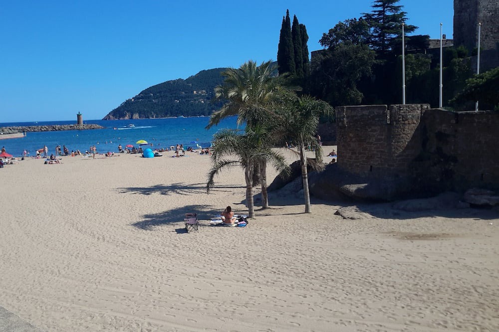 Photo of Others in Mandelieu-la-Napoule Beach