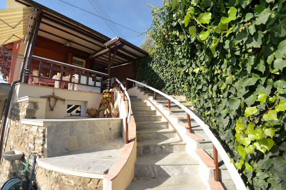 Photo of Patio Balcony in Massarosa