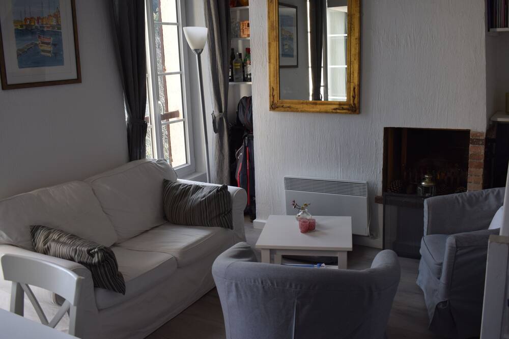 Photo of Livingroom in La Garde-Freinet