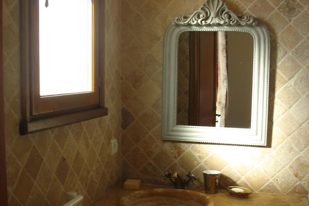 Photo of Bathroom in Prado - Republique