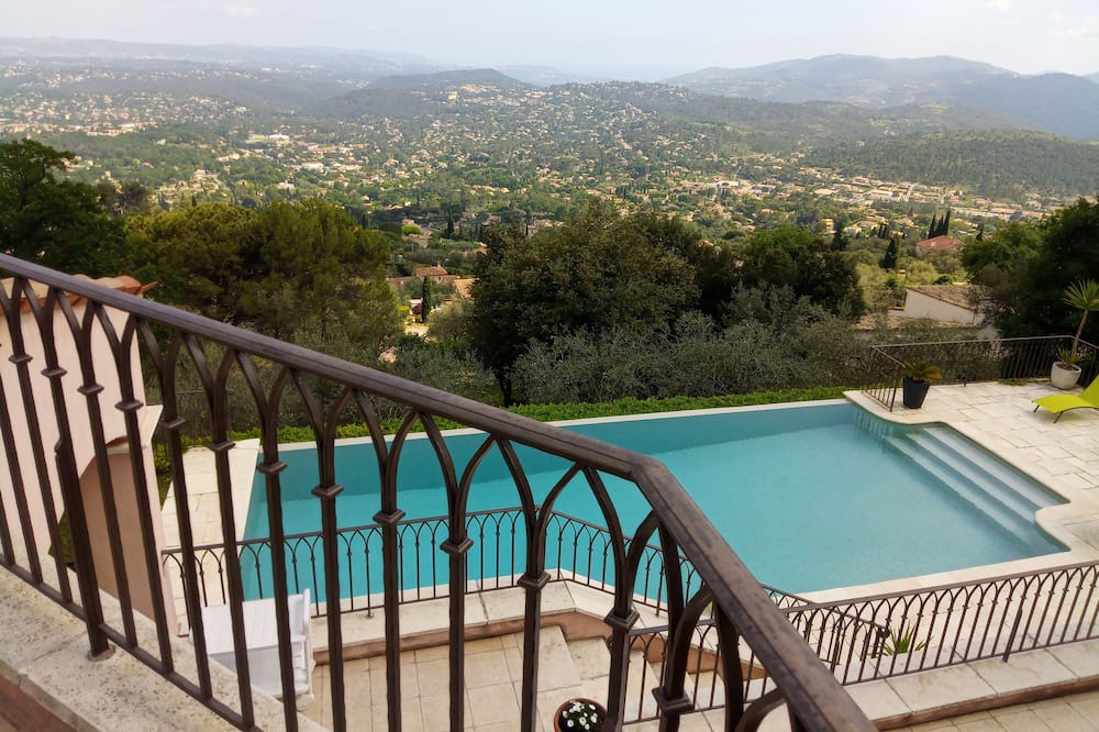 Photo of Patio Balcony in Speracedes