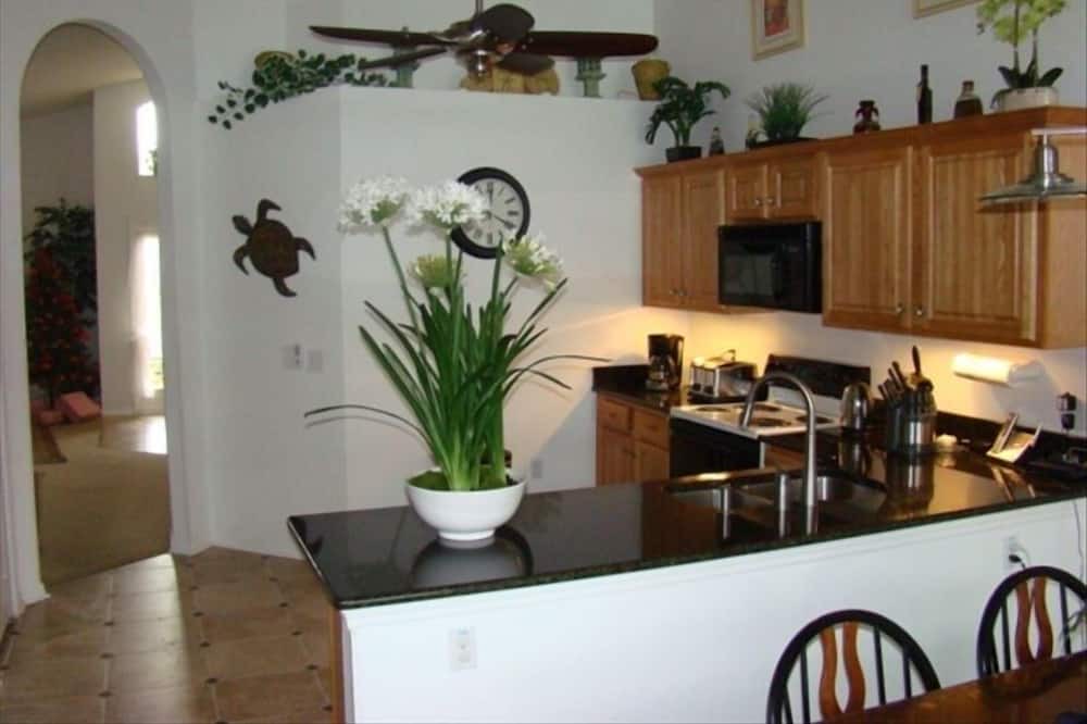 Photo of Kitchen in Lake Berkley