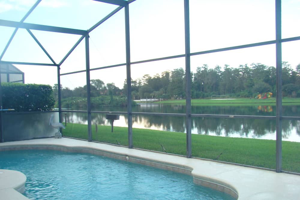 Photo of Outdoor in Lake Berkley