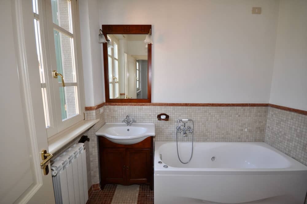 Photo of Bathroom in Seravezza