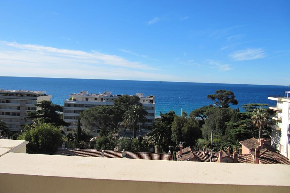 Photo of Patio Balcony in La Croix des Gardes