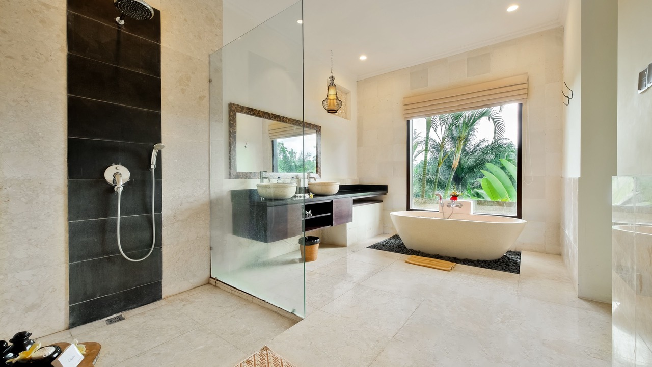 Photo of Bathroom in Sambahan