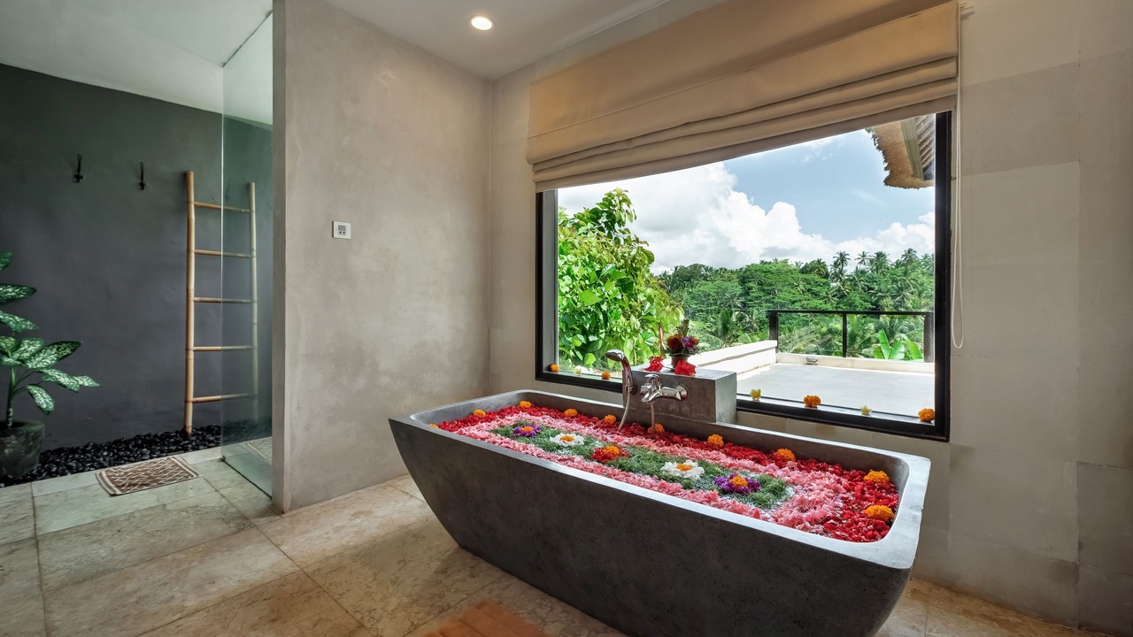 Photo of Bathroom in Sambahan