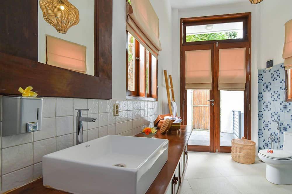 Photo of Bathroom in Kayu Putih