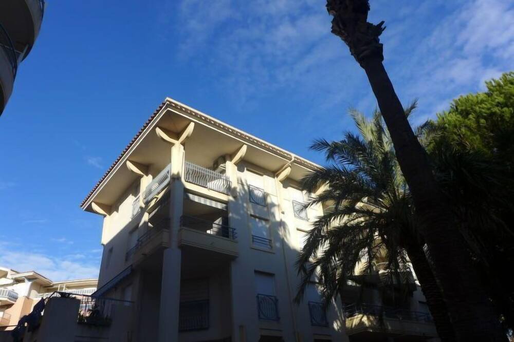 Photo of Outdoor in Frejus Port
