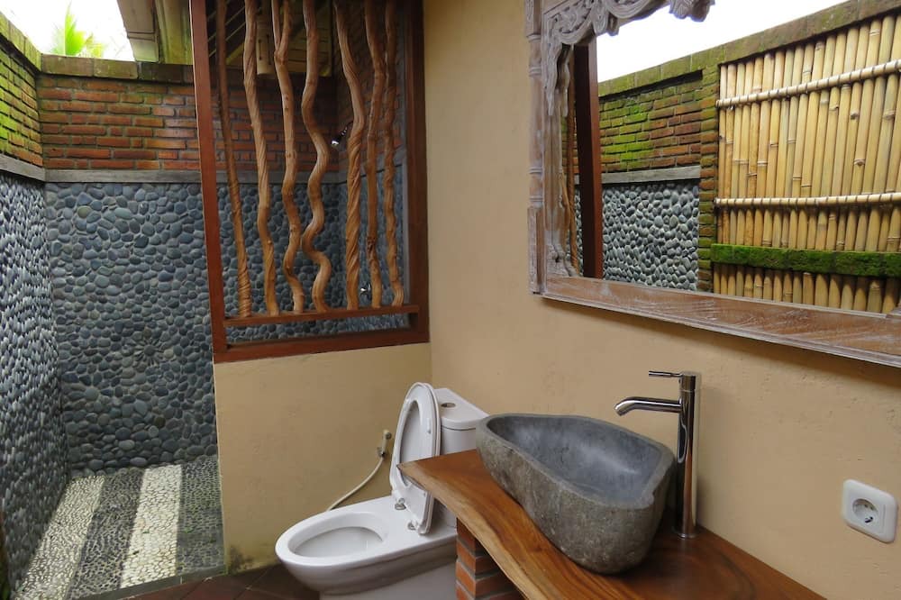 Photo of Bathroom in Selemadeg