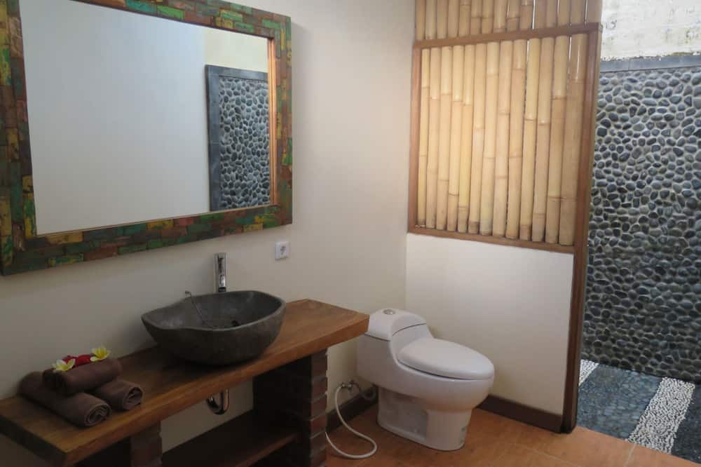 Photo of Bathroom in Selemadeg