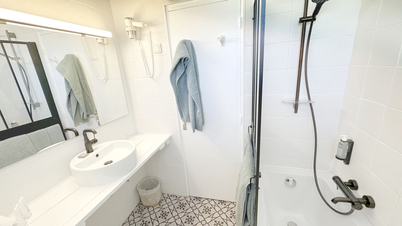 Photo of Bathroom in Golfe Juan