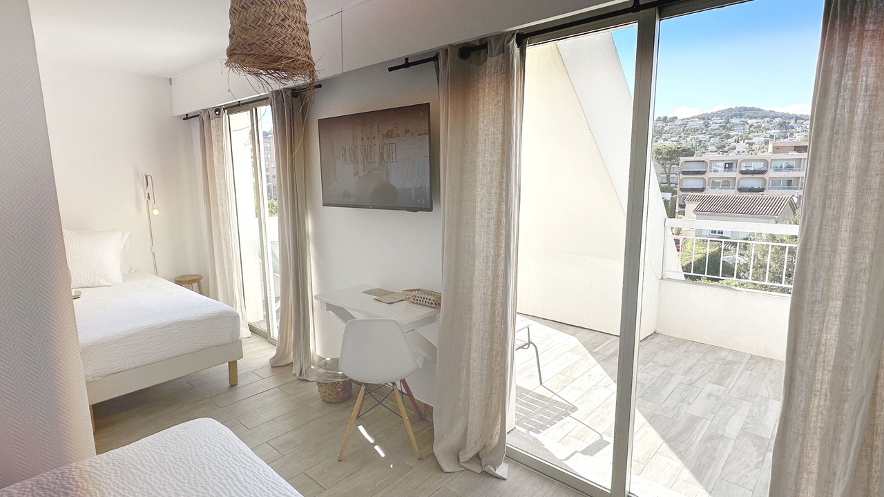Photo of Bedroom in Golfe Juan