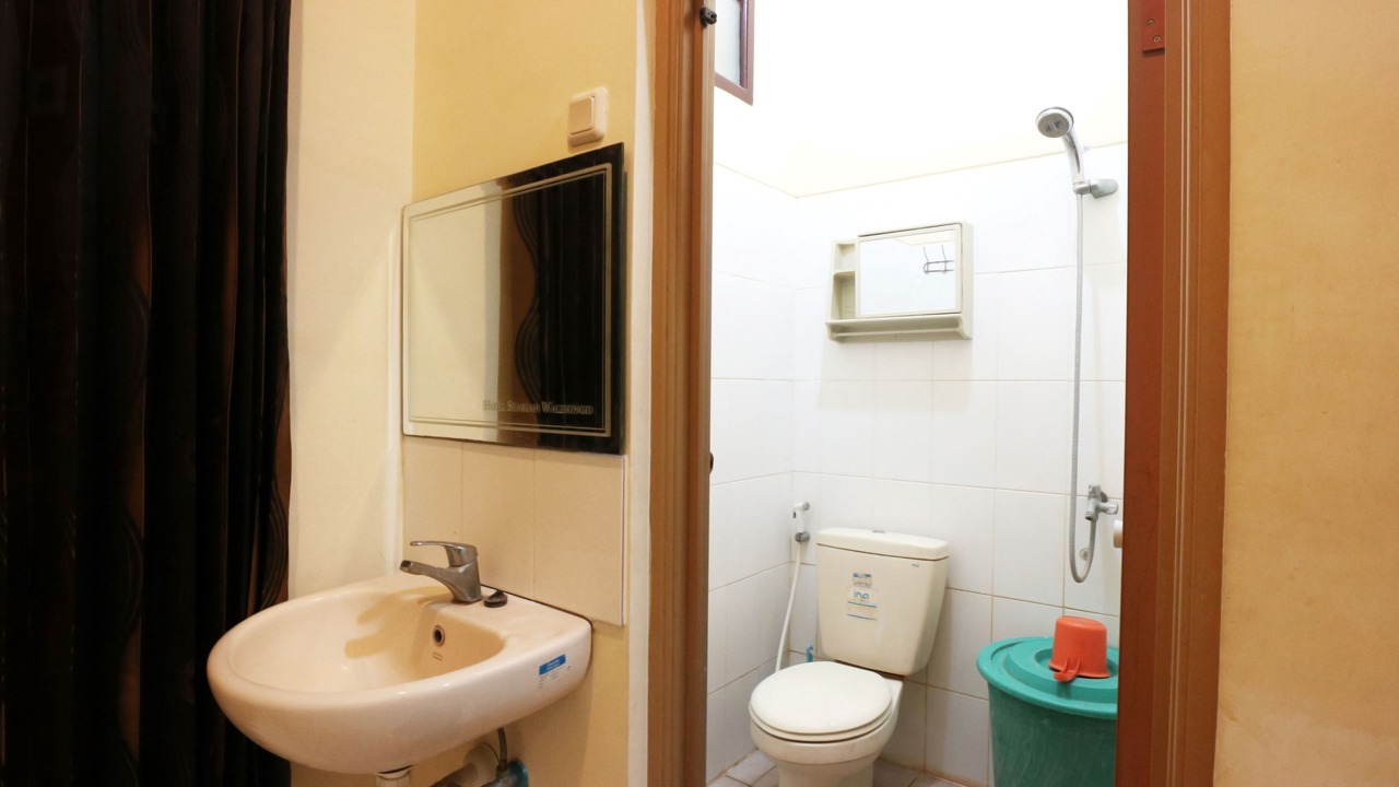 Photo of Bathroom in Ampel