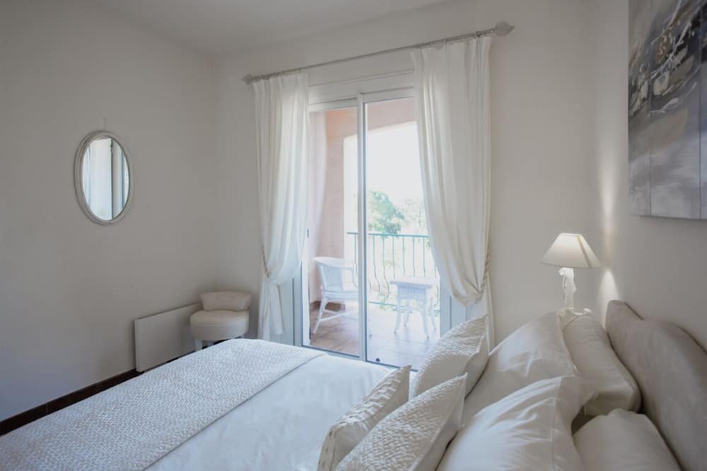 Photo of Bedroom in Rayol-Canadel-sur-Mer