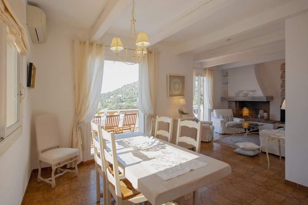 Photo of Livingroom in Rayol-Canadel-sur-Mer