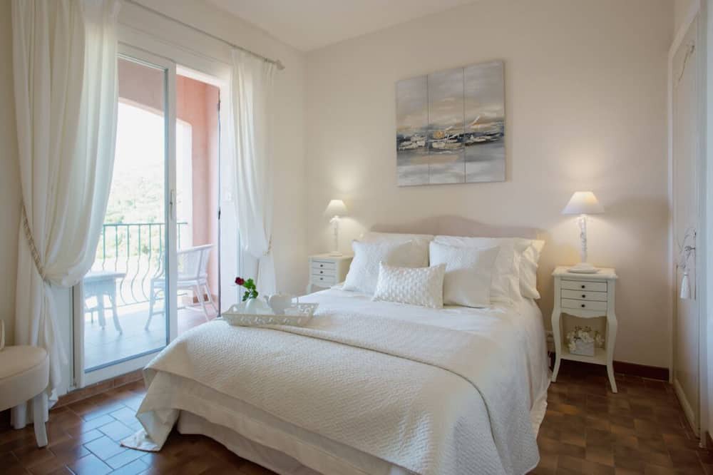 Photo of Bedroom in Rayol-Canadel-sur-Mer