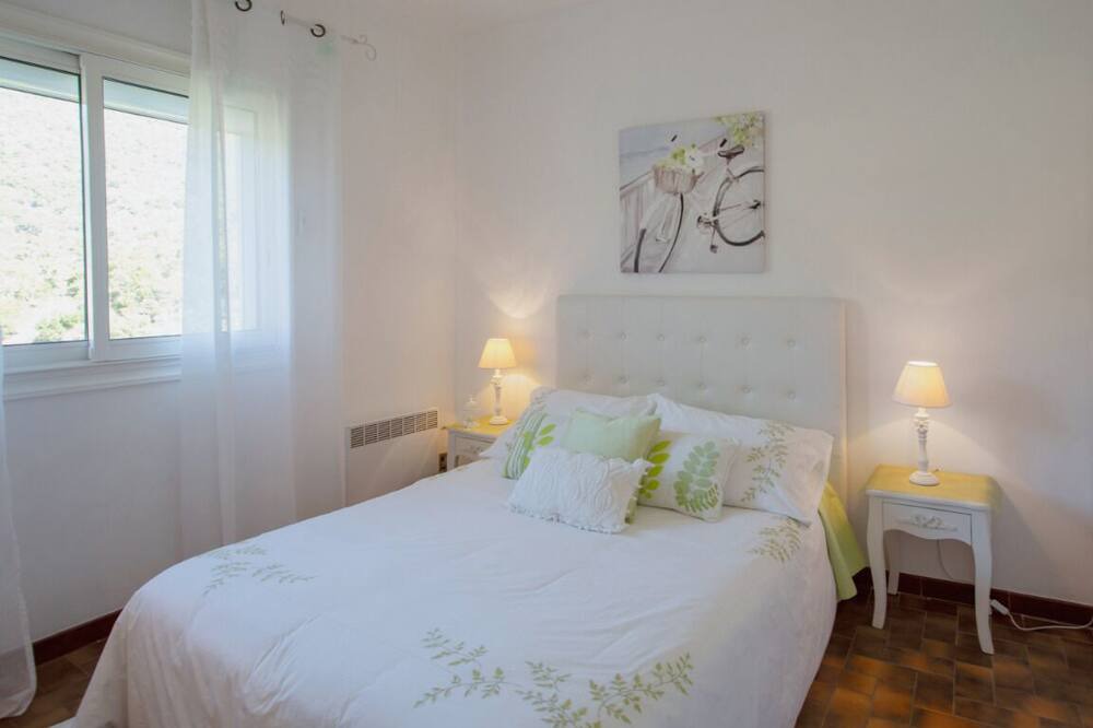 Photo of Bedroom in Rayol-Canadel-sur-Mer