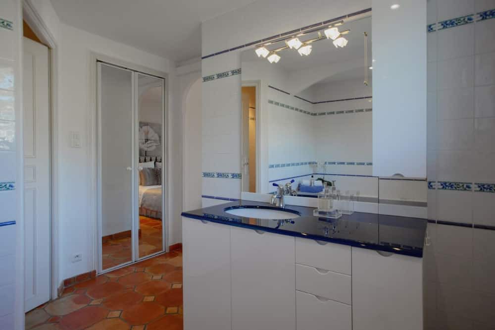 Photo of Kitchen in Rayol-Canadel-sur-Mer