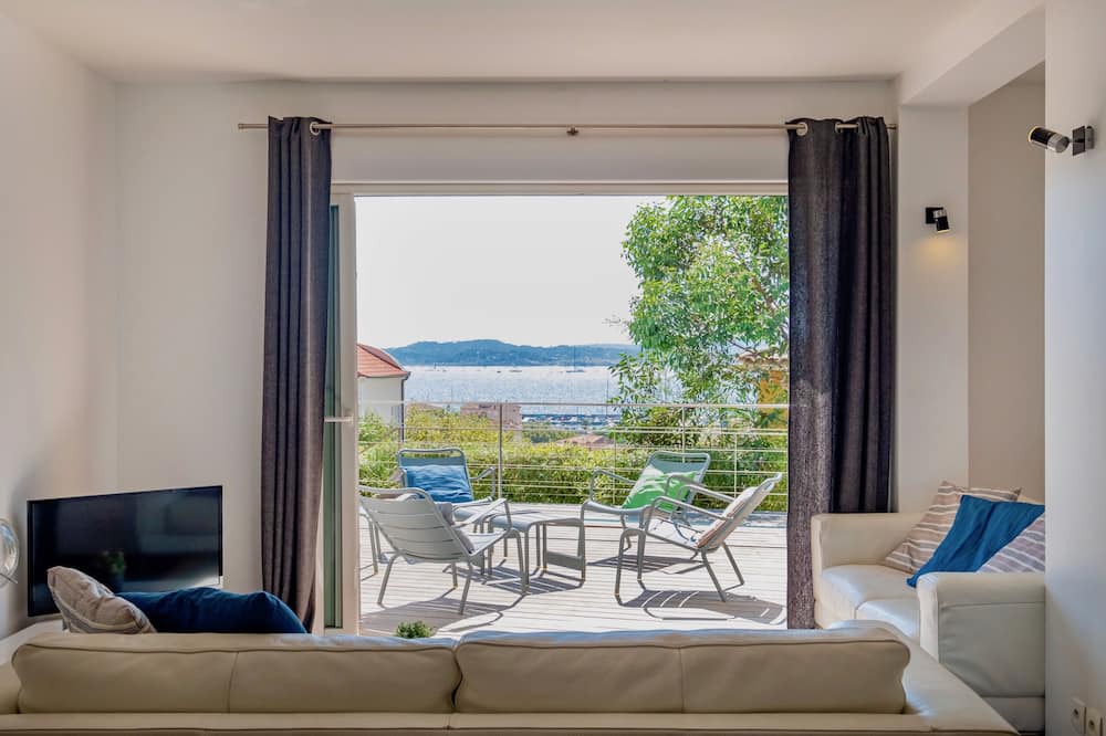 Photo of Livingroom in Sainte-Maxime City Centre