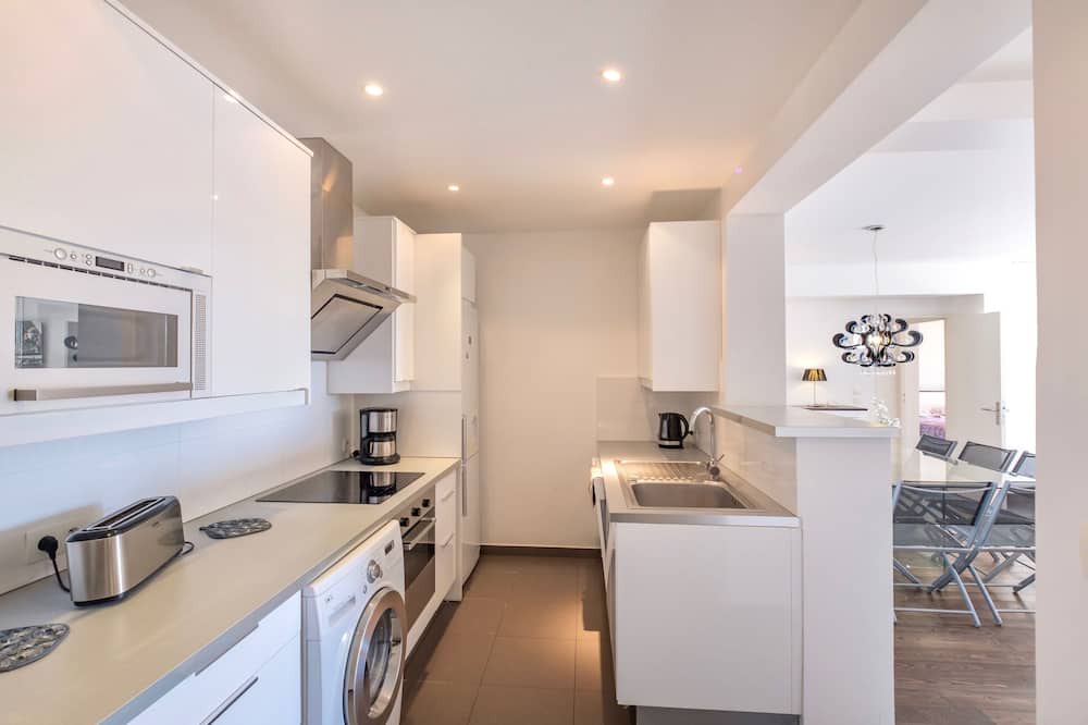 Photo of Kitchen in Sainte-Maxime City Centre