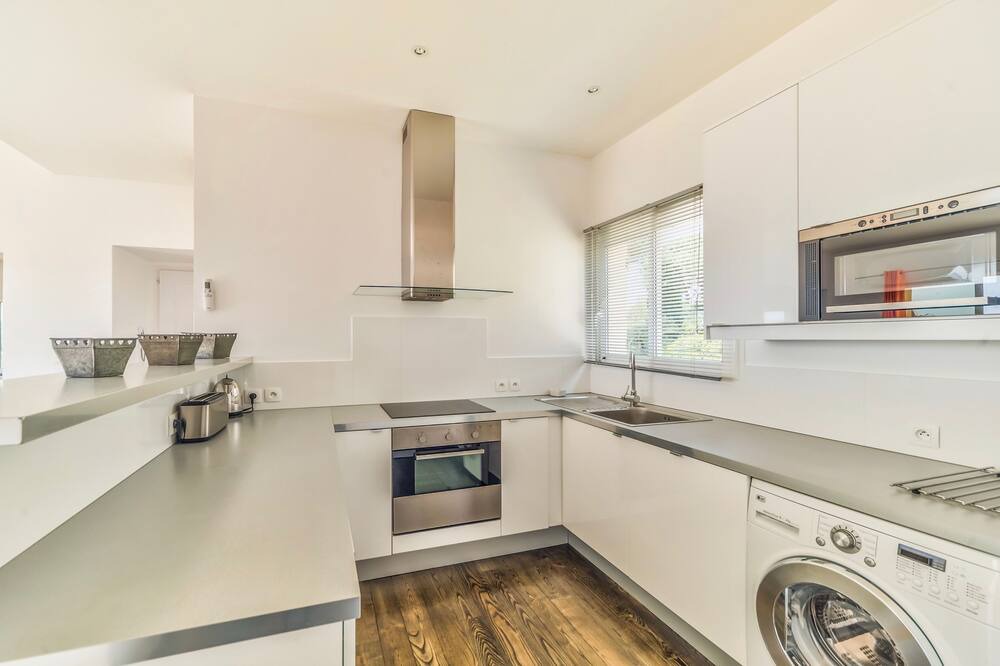 Photo of Kitchen in Sainte-Maxime City Centre