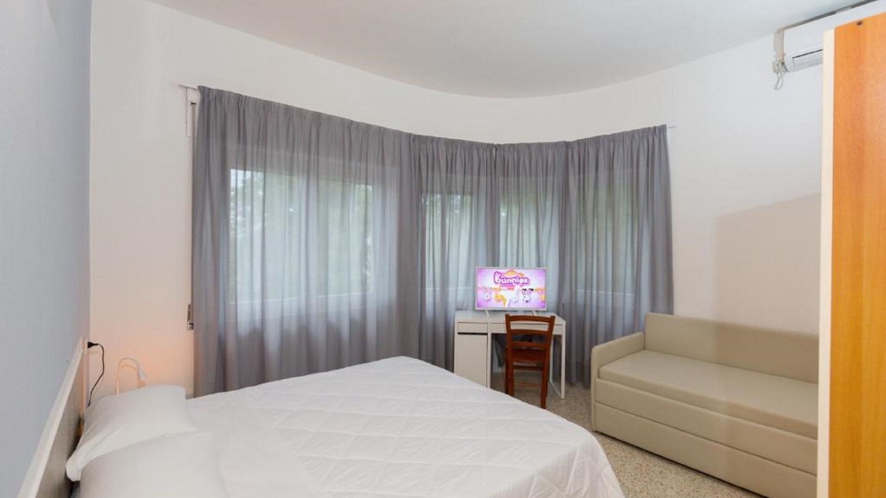 Photo of Bedroom in Castiglioncello
