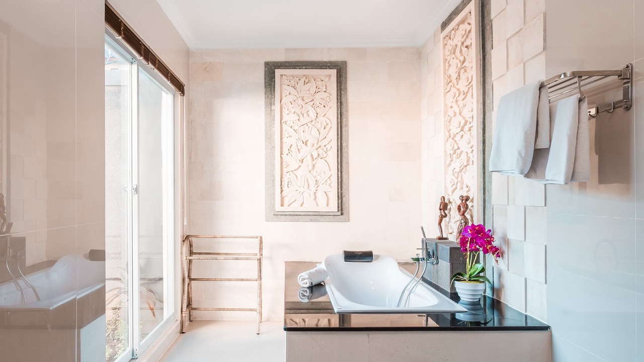 Photo of Bathroom in Petitenget