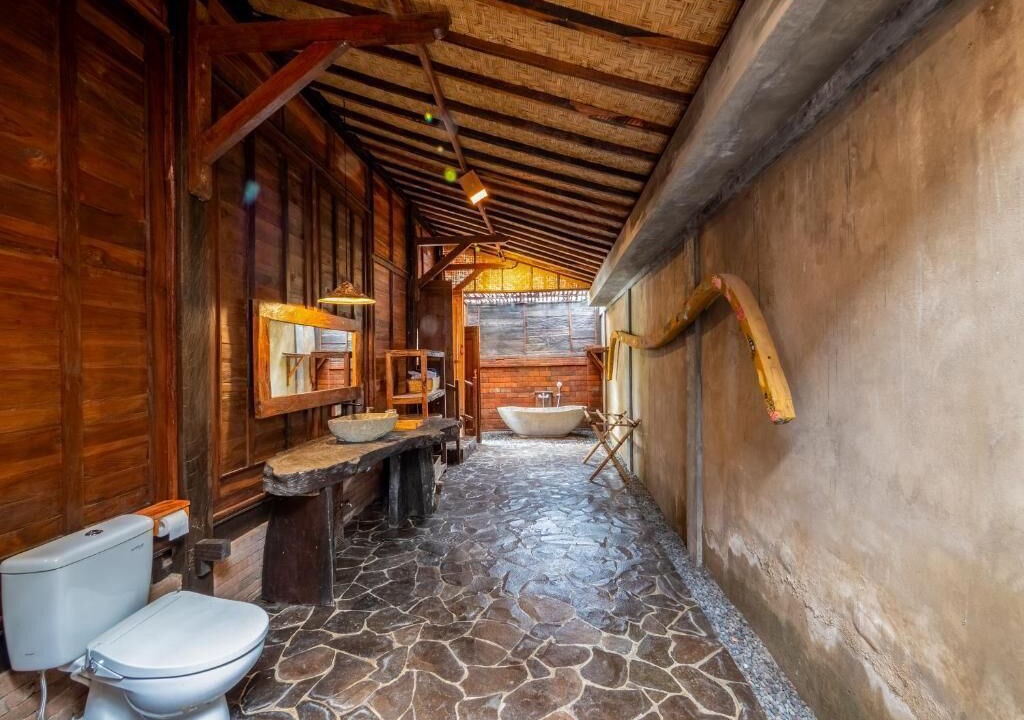 Photo of Bathroom in Tejakula