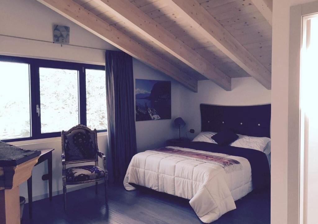 Photo of Bedroom in Capiago Intimiano