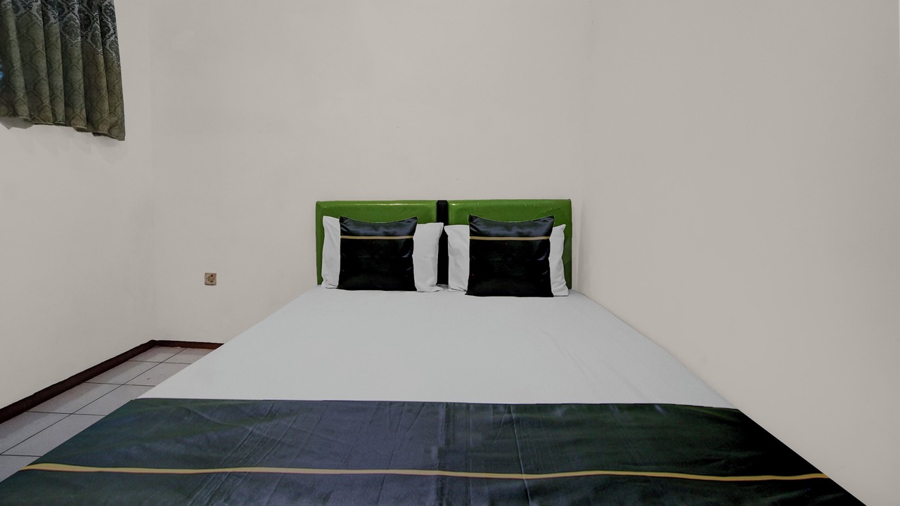 Photo of Bedroom in Batu