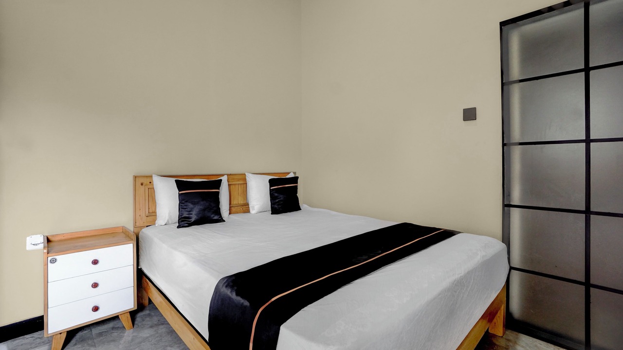 Photo of Bedroom in Mojokerto
