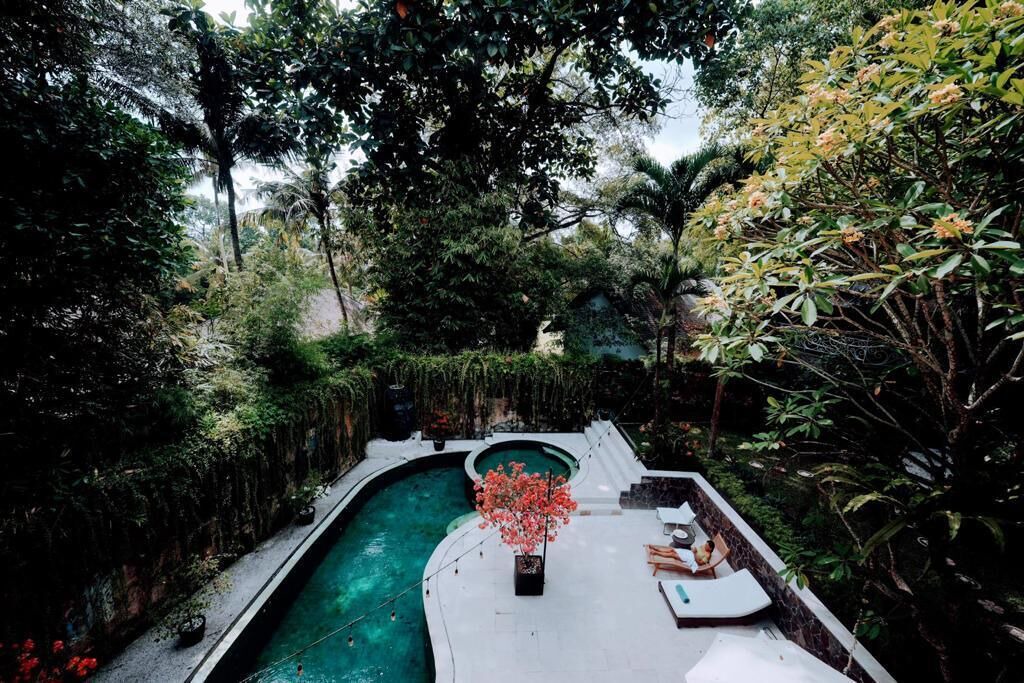 Photo of Outdoor in Cepaka