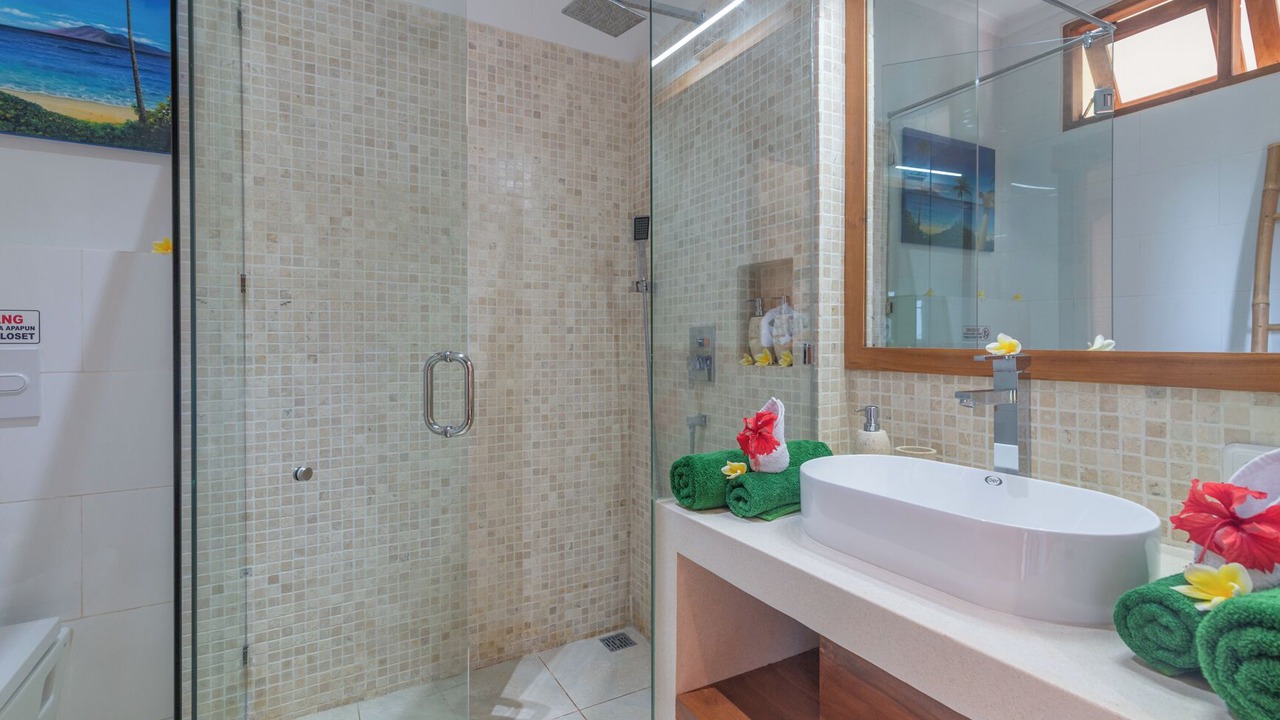 Photo of Bathroom in Kalibukbuk