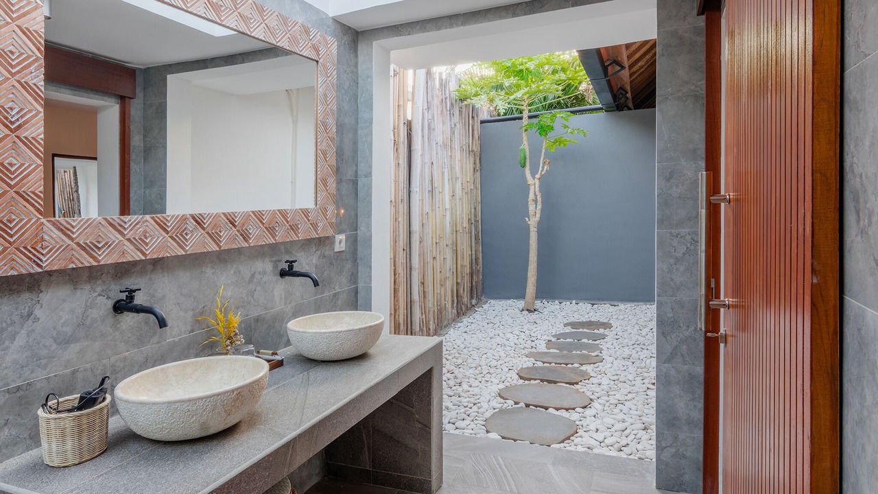 Photo of Bathroom in Mushroom Bay
