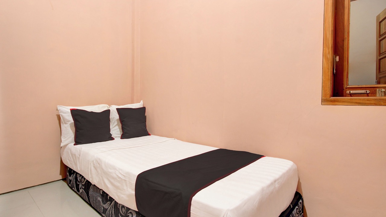 Photo of Bedroom in Sukaradja