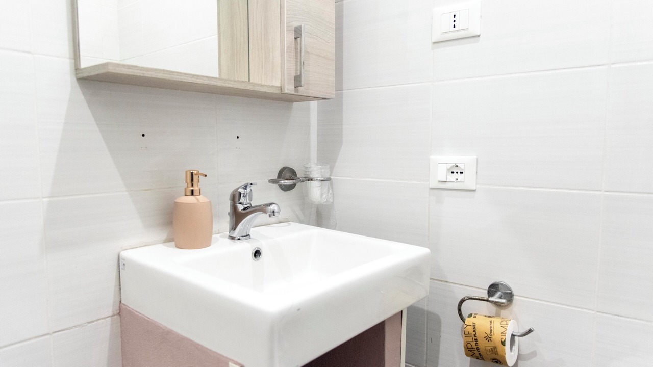 Photo of Bathroom in Esquilino