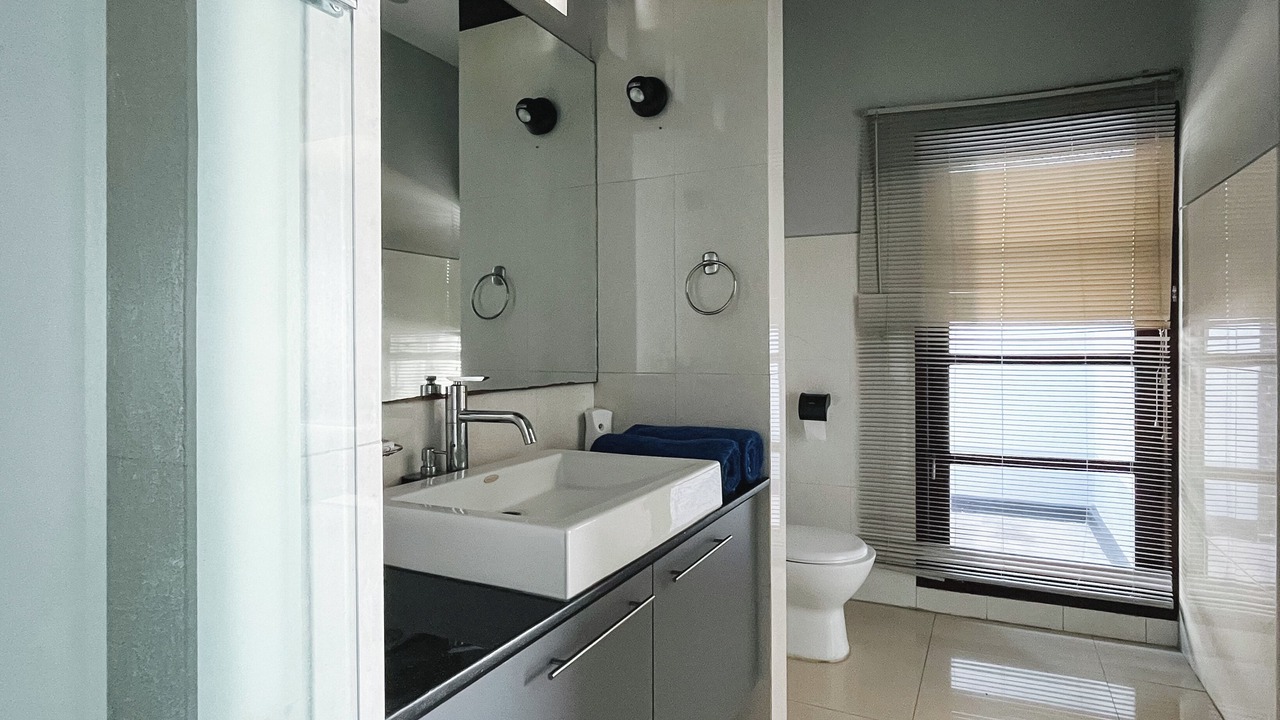 Photo of Bathroom in Bukti