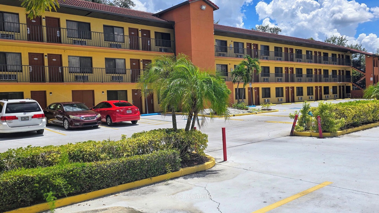 Photo of Outdoor in West Colonial