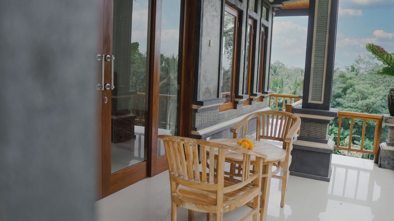 Photo of Patio Balcony in Sambahan