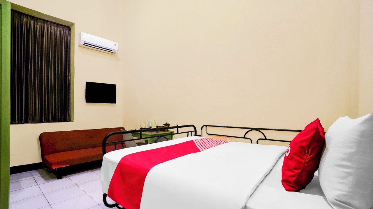 Photo of Bedroom in Mojokerto