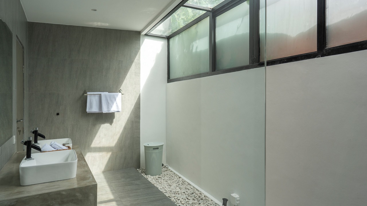 Photo of Bathroom in Padangsambian Klod