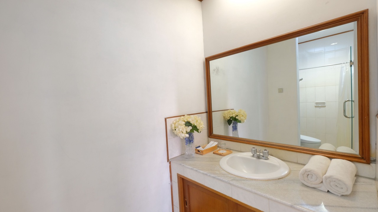 Photo of Bathroom in Laweyan