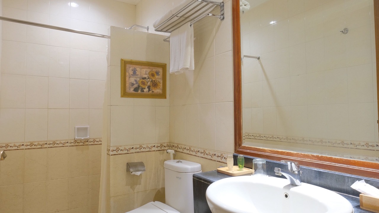 Photo of Bathroom in Laweyan