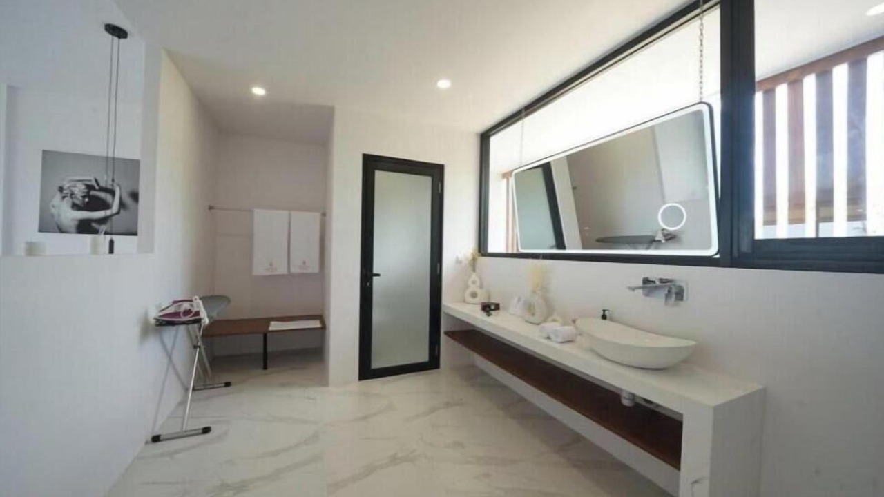 Photo of Bathroom in Rendang