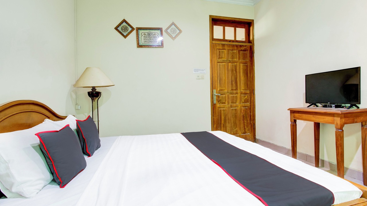 Photo of Bedroom in Banjarsari