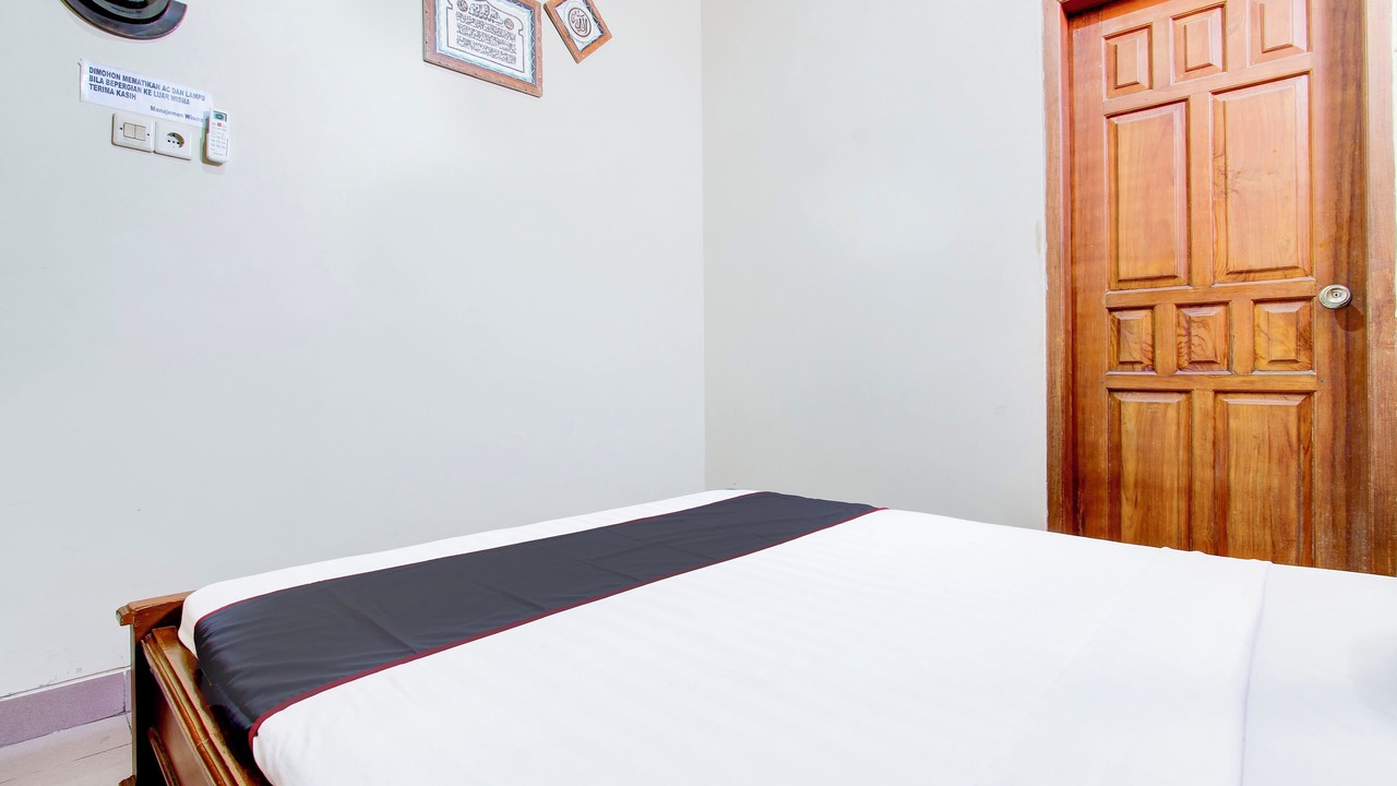 Photo of Bedroom in Banjarsari