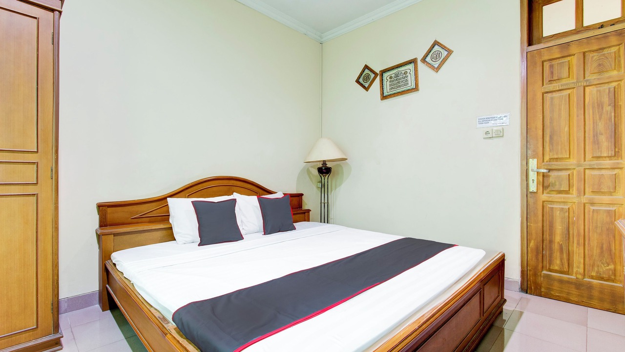 Photo of Bedroom in Banjarsari